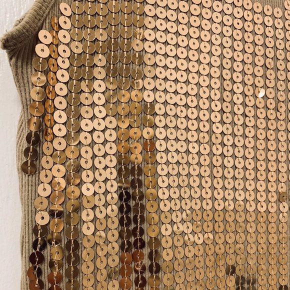 Super shiny gold sequins tank top 💎 - Picture 5 of 11